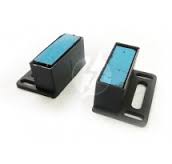 Magnet With Cage